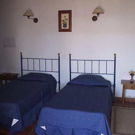 Hôtel Quinta Da Pedra Moura à Sousel Extérieur photo